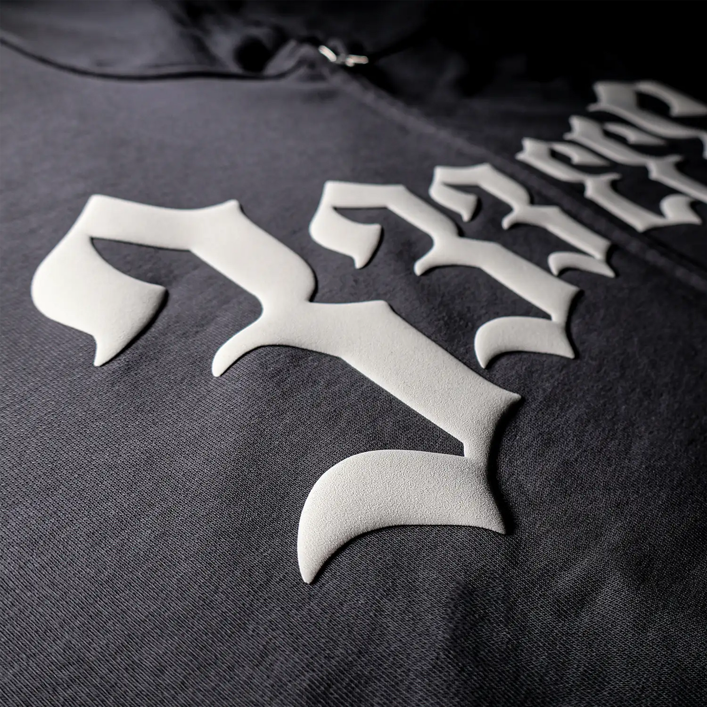 333 ZIP HOODIE